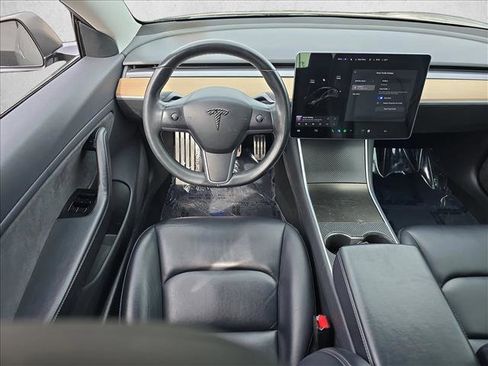 Used 2018 Tesla Model 3 Long Range image 15