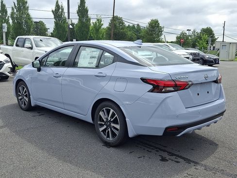 New 2025 Nissan Versa SV w/ Trunk Package image 3