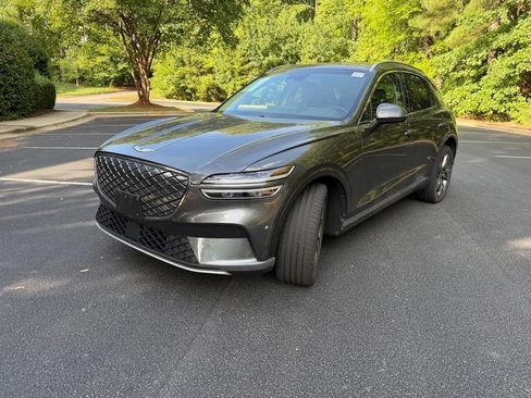 Used 2023 Genesis Electrified GV70 AWD/4WD image 4