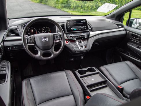 Used 2025 Honda Odyssey Sport-L image 26