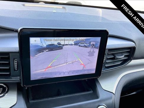 Used 2020 Ford Explorer XLT AWD/4WD image 10