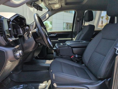 Used 2023 GMC Sierra 1500 SLE AWD/4WD image 13