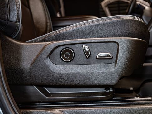 Used 2025 GMC Sierra 2500 Denali w/ Denali Reserve Package image 29