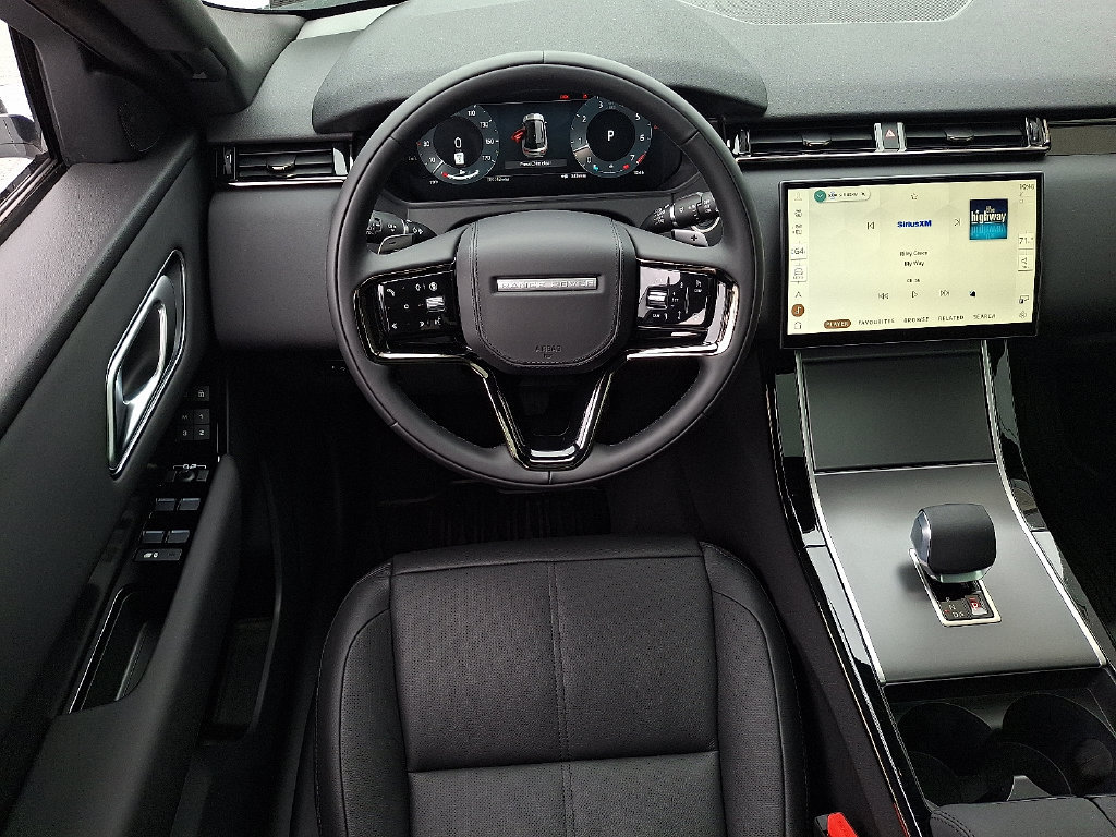 New 2026 Land Rover Range Rover Velar S AWD/4WD image 7