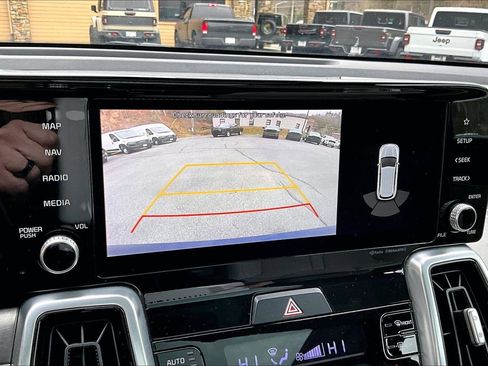 Used 2021 Kia Sorento SX image 22