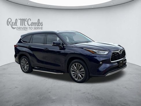 Used 2021 Toyota Highlander Platinum FWD image 7