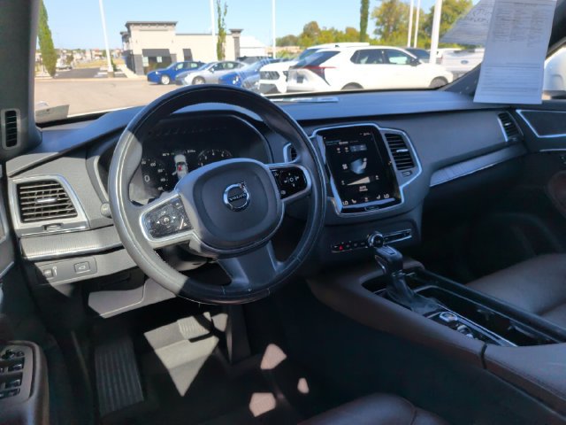 Used 2020 Volvo XC90 T6 Momentum AWD/4WD image 29