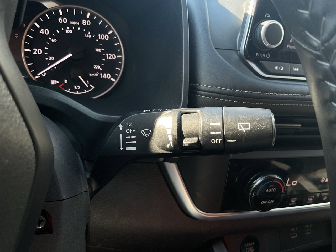 Used 2025 Nissan Rogue SV FWD image 35