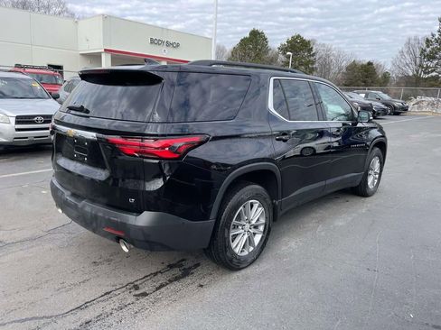 Used 2023 Chevrolet Traverse LT image 10