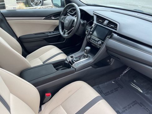 Used 2021 Honda Civic EX image 6