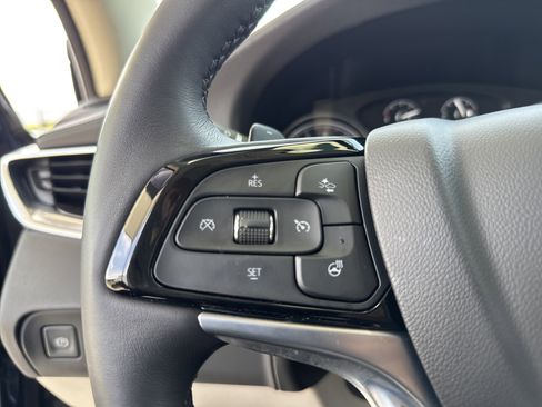 Used 2023 Buick Enclave Essence w/ Experience Buick Package FWD image 19