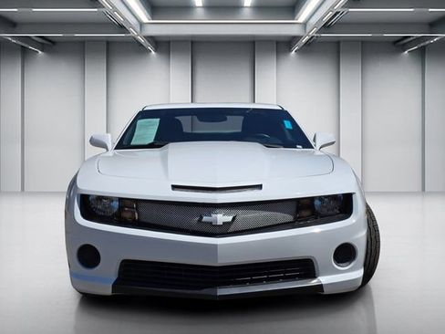 Used 2013 Chevrolet Camaro LS RWD image 2