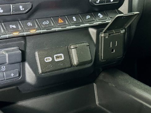 Used 2021 Chevrolet Silverado 1500 LT Trail Boss w/ Convenience Package II image 21