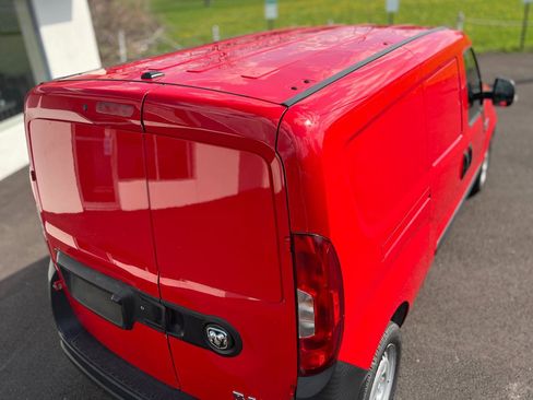 Used 2018 RAM ProMaster City Tradesman FWD image 9
