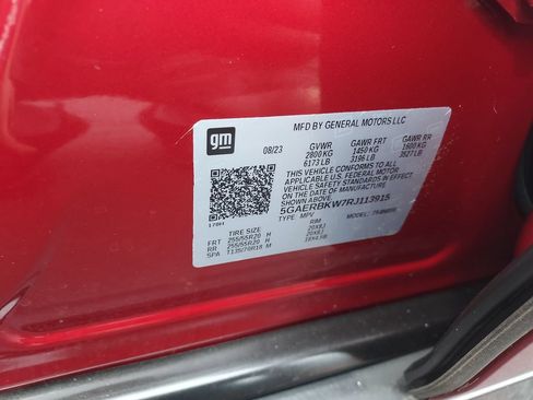 Used 2024 Buick Enclave Essence w/ Experience Buick Package FWD image 25