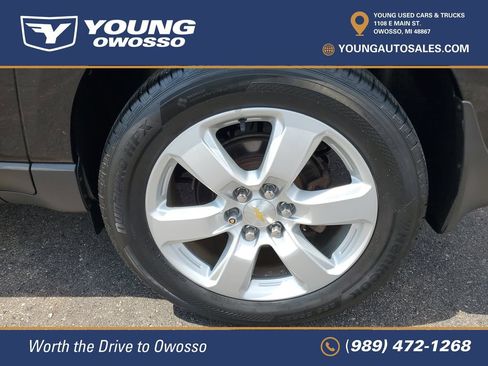 Used 2017 Chevrolet Traverse LT w/ Style and Technology Package AWD/4WD image 30