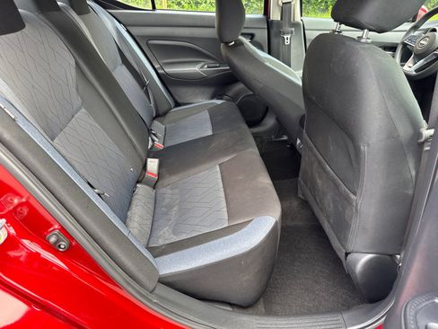 Used 2025 Nissan Versa SV FWD image 15