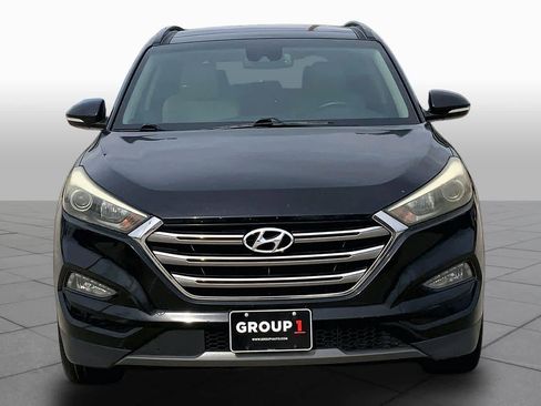 Used 2016 Hyundai Tucson Limited w/ Option Group 03 FWD image 4