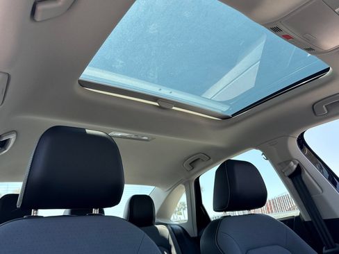 New 2026 Volkswagen Jetta SE FWD image 14