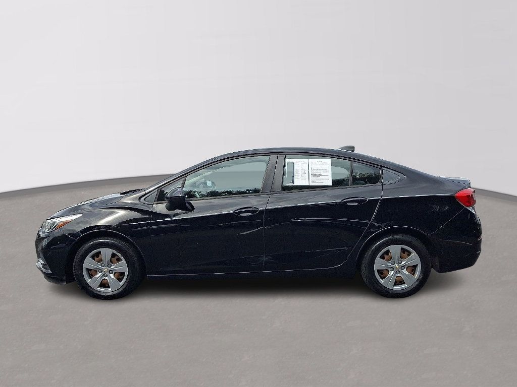 Used 2017 Chevrolet Cruze LS FWD image 7