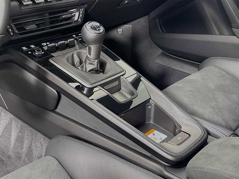 Used 2024 Porsche 911 Carrera GTS image 21