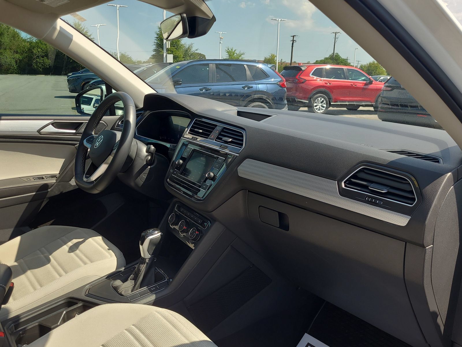 Used 2024 Volkswagen Tiguan S FWD image 21