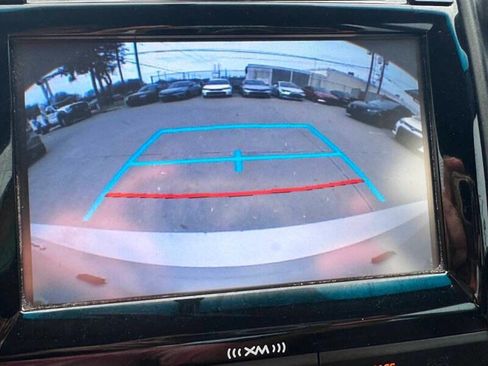 Used 2017 Toyota Camry XLE FWD image 20