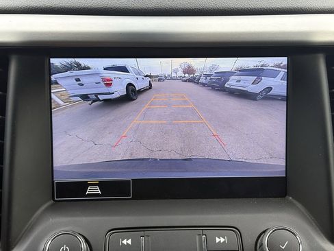 Used 2022 GMC Acadia SLT w/ Preferred Package image 11