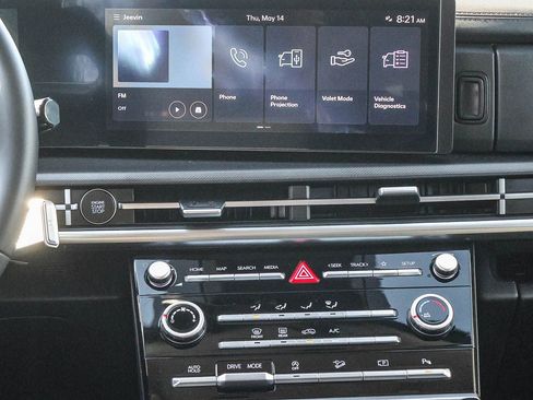 Used 2025 Hyundai Santa Fe SE FWD image 20