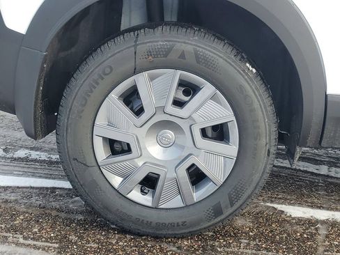 New 2026 Nissan Kicks S image 5