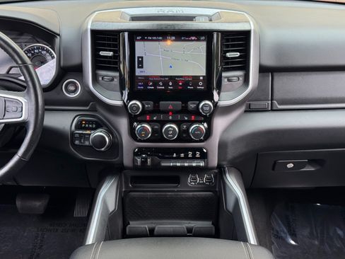 Used 2020 RAM 1500 Big Horn AWD/4WD image 23