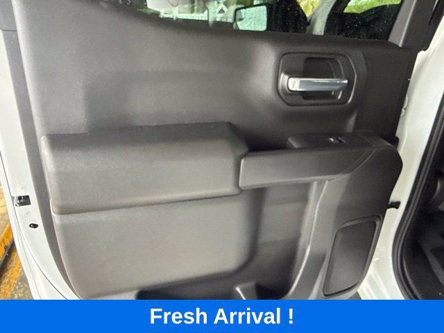 Used 2025 Chevrolet Silverado 1500 Custom RWD image 12