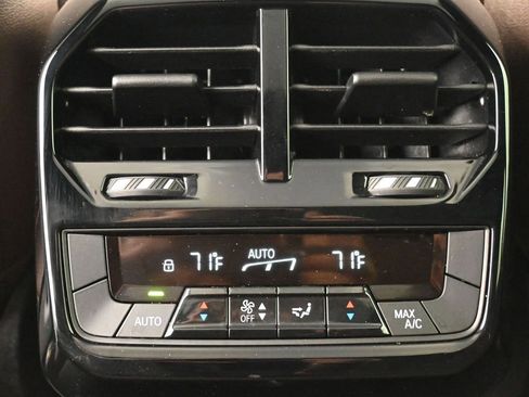 Used 2023 BMW iX xDrive50 w/ Sport Package image 23