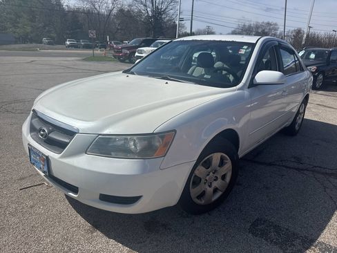 Used 2008 Hyundai Sonata GLS FWD image 2
