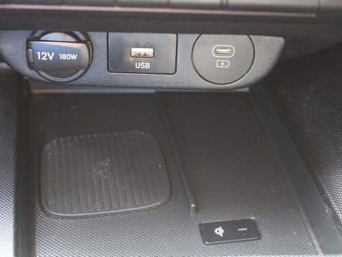 Used 2025 Hyundai Elantra Sport FWD image 35
