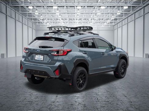 Used 2025 Subaru Crosstrek 2.0i Premium w/ Crosstrek Mirror Package AWD/4WD image 5