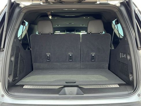 Certified 2025 Chevrolet Suburban Premier AWD/4WD image 44