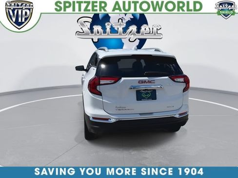 Used 2024 GMC Terrain SLT w/ LPO, Floor Liner Package AWD/4WD image 8