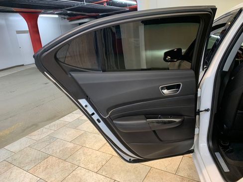Used 2019 Acura TLX image 37