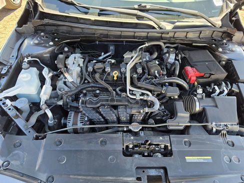 Used 2021 Nissan Altima 2.5 SR image 9