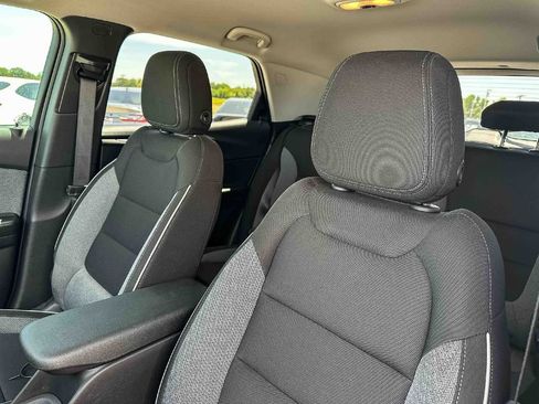 Used 2026 Chevrolet TrailBlazer LT w/ Convenience Package FWD image 14