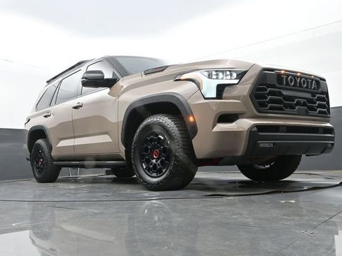 Used 2025 Toyota Sequoia TRD Pro AWD/4WD image 24