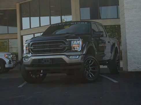 Used 2022 Ford F150 XLT w/ Equipment Group 302A High AWD/4WD image 6
