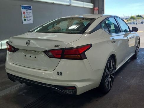 Used 2021 Nissan Altima 2.5 SR FWD image 5