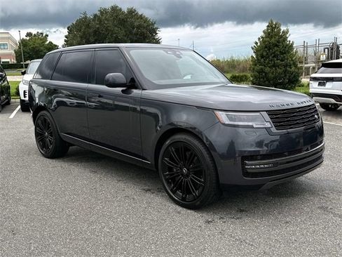 New 2025 Land Rover Range Rover Long Wheelbase SE image 9