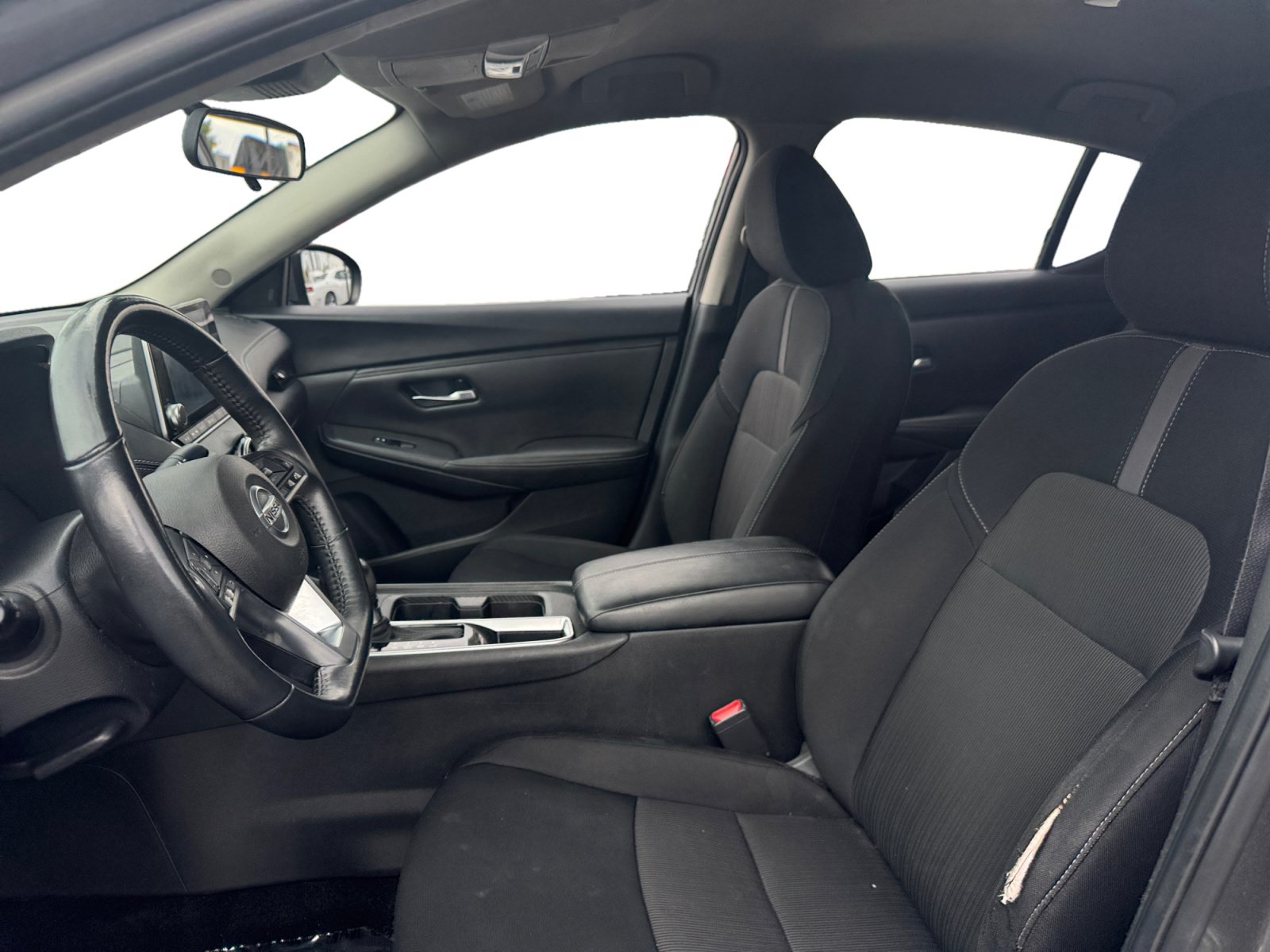 Used 2023 Nissan Sentra SV w/ All-Weather Package FWD image 9