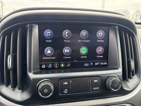 Used 2022 Chevrolet Colorado ZR2 w/ ZR2 Dusk Special Edition image 18