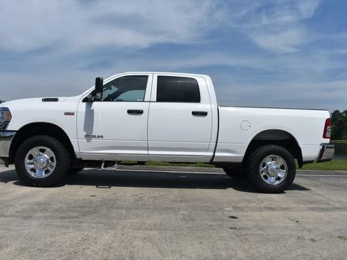 Used 2022 RAM 2500 Tradesman w/ Chrome Appearance Group AWD/4WD image 7