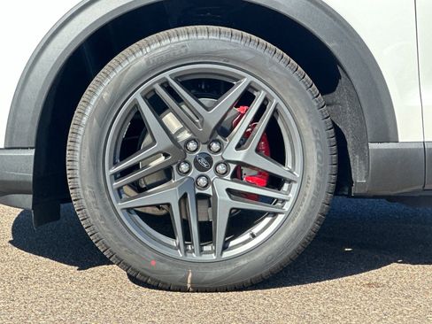 New 2026 Ford Explorer ST-Line w/ ST-Line Street Pack image 34