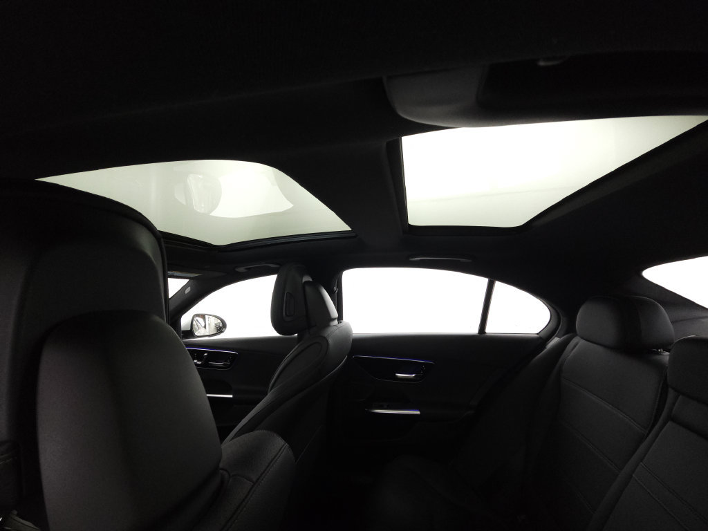 Used 2026 Mercedes-Benz C 300 4MATIC Sedan image 21